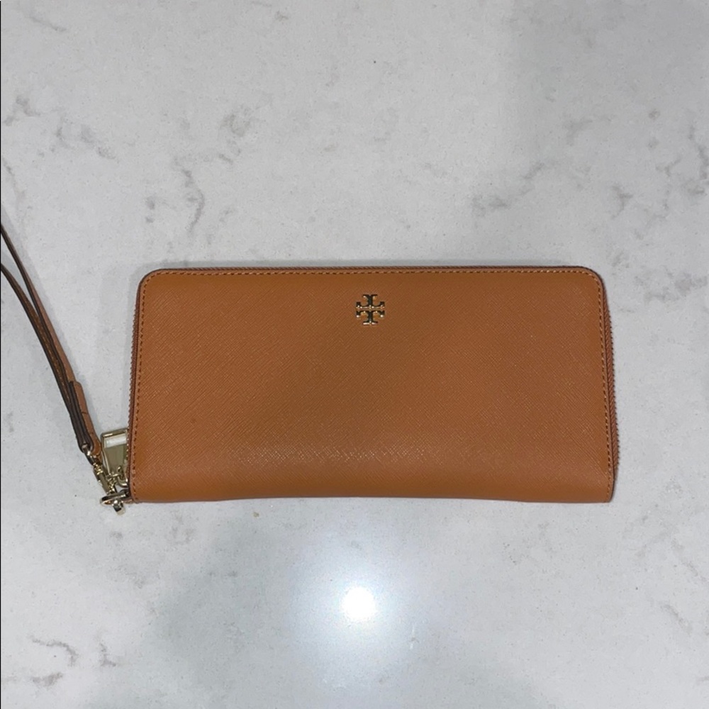 Tory Burch Robinson Wallet